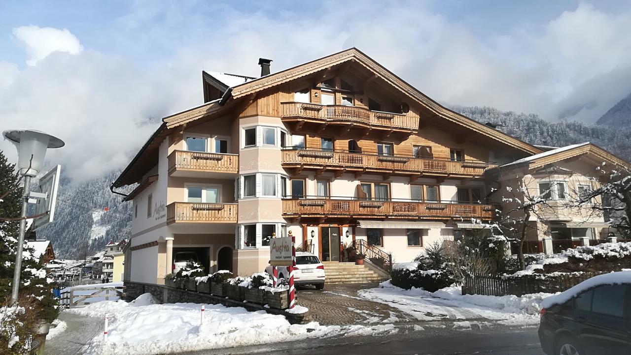 Apart Austria Aparthotel Mayrhofen Exterior photo