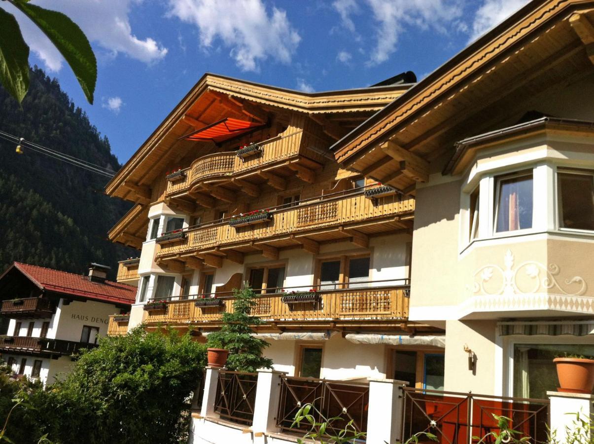 Apart Austria Aparthotel Mayrhofen Exterior photo